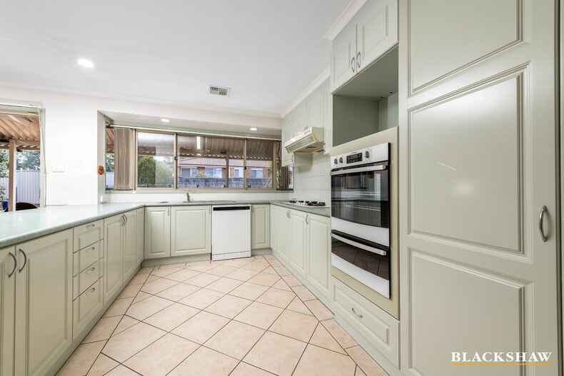 26 Loureiro Street Conder