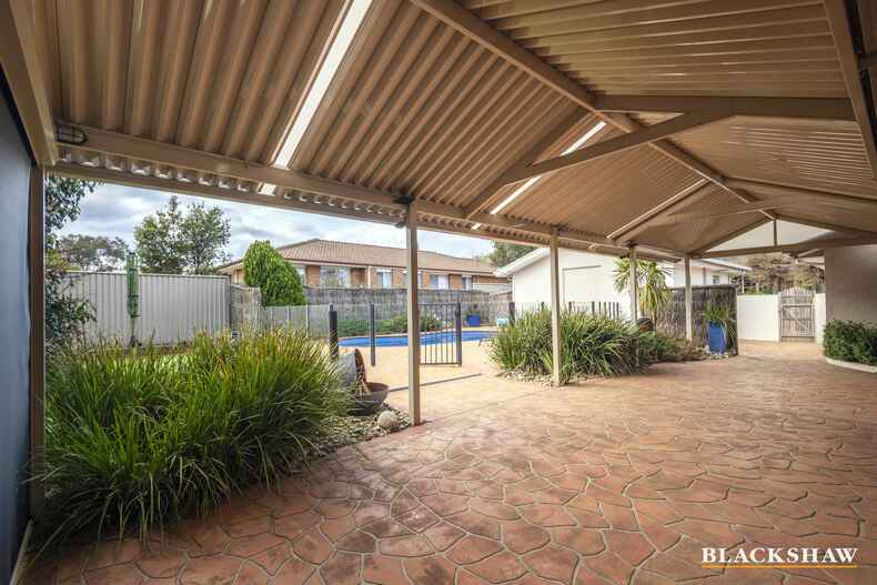 26 Loureiro Street Conder