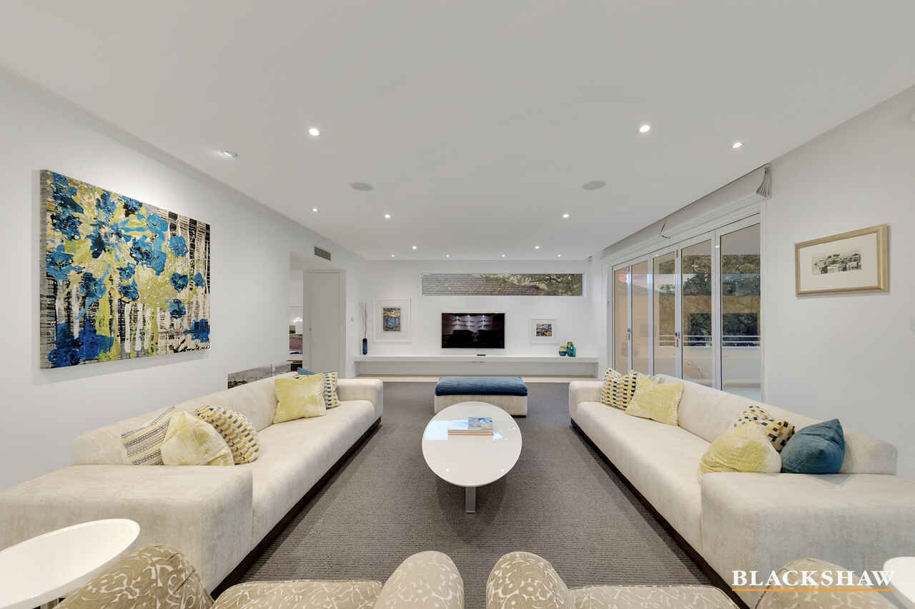 15 Wells Gardens Griffith