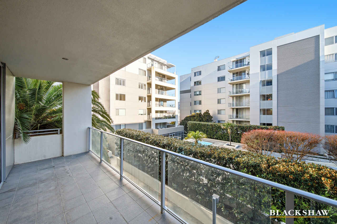77/15 Coranderrk Street City