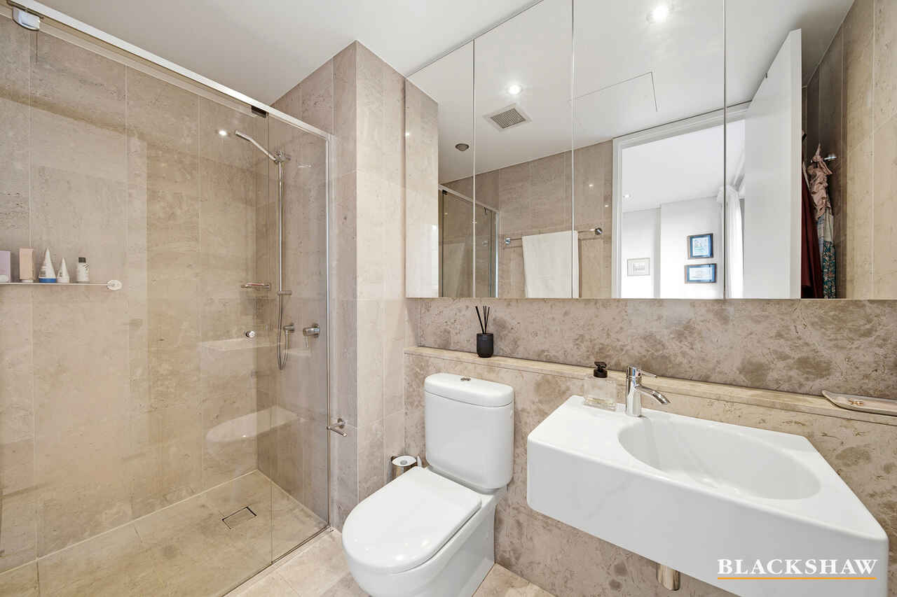 77/15 Coranderrk Street City