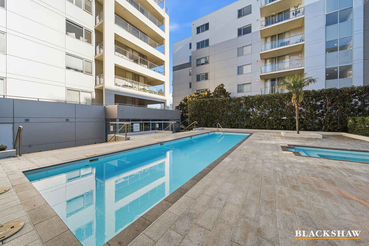 77/15 Coranderrk Street City