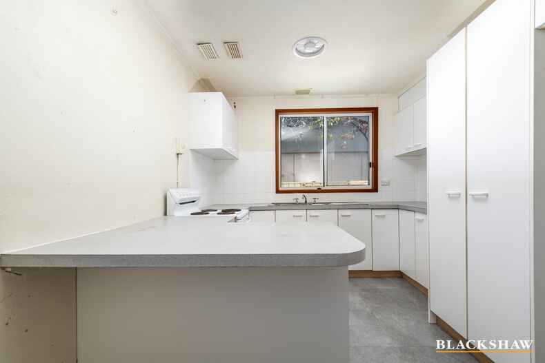 70 Longstaff Street Lyneham
