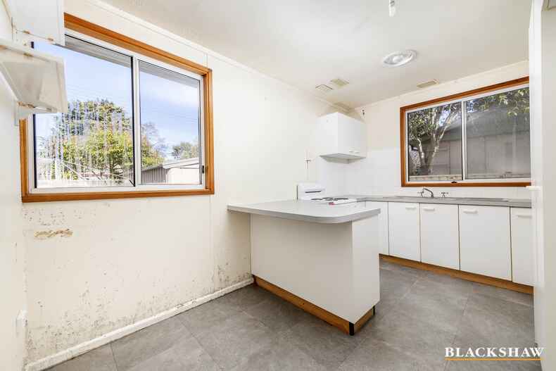 70 Longstaff Street Lyneham