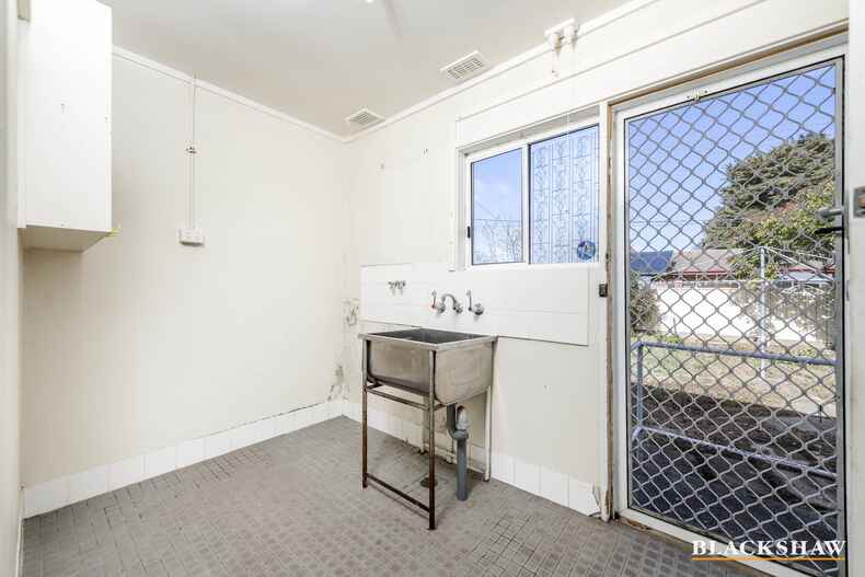 70 Longstaff Street Lyneham