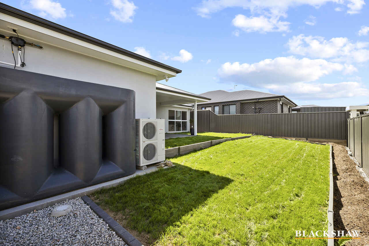 60 Erskine Loop Googong