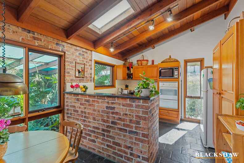 6 Hilltop Crescent Surf Beach