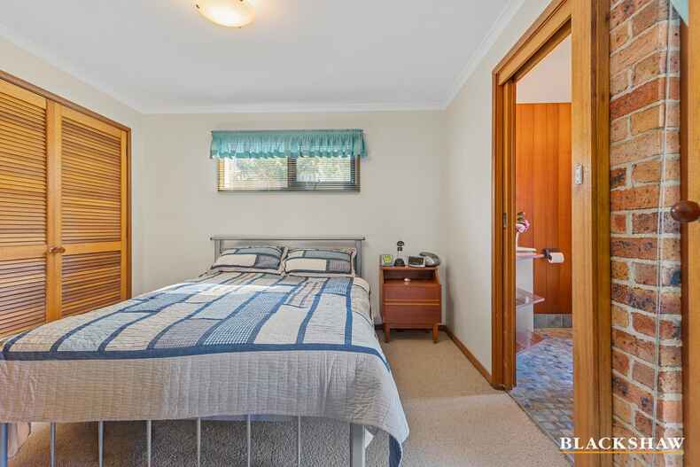 6 Hilltop Crescent Surf Beach