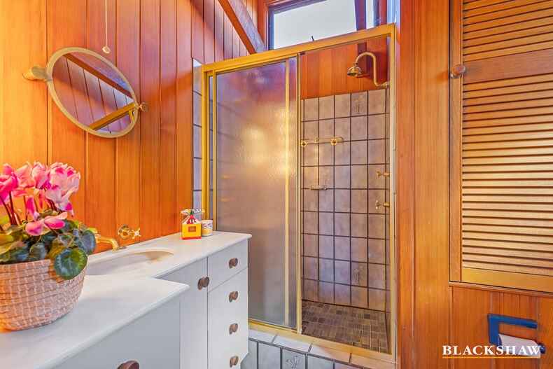 6 Hilltop Crescent Surf Beach
