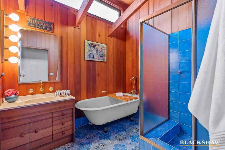 6 Hilltop Crescent Surf Beach