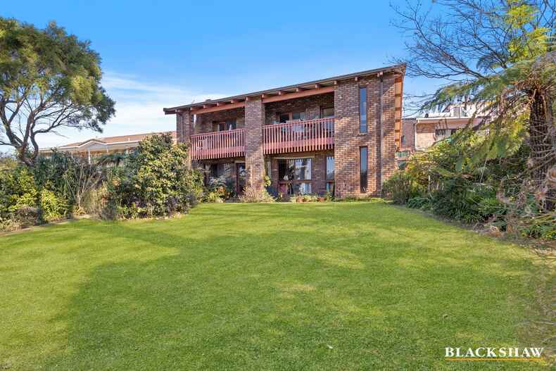 6 Hilltop Crescent Surf Beach