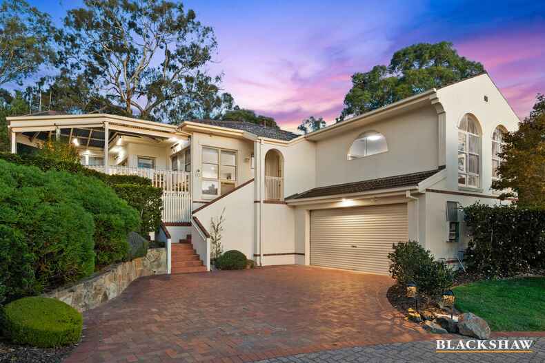 10/10 Taronga Place O'Malley