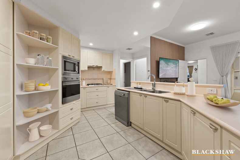 10/10 Taronga Place O'Malley