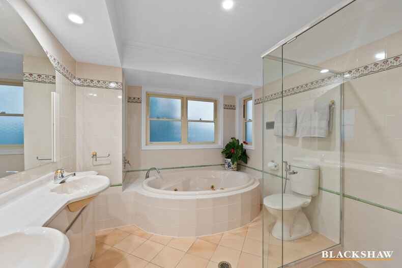 10/10 Taronga Place O'Malley