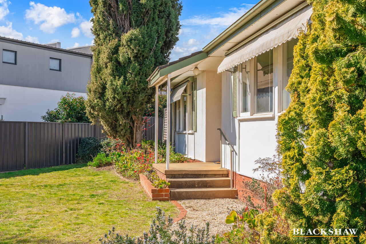 28 Lowrie Street Dickson