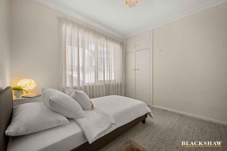 6 Sirius Place Red Hill