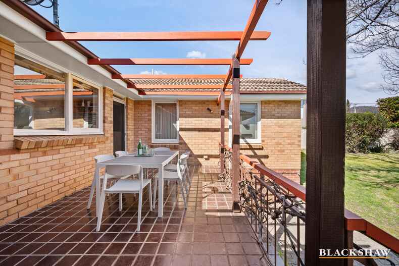6 Sirius Place Red Hill