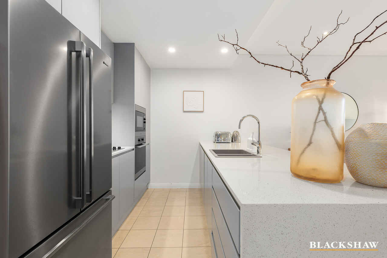 71/22 Eyre Street Kingston