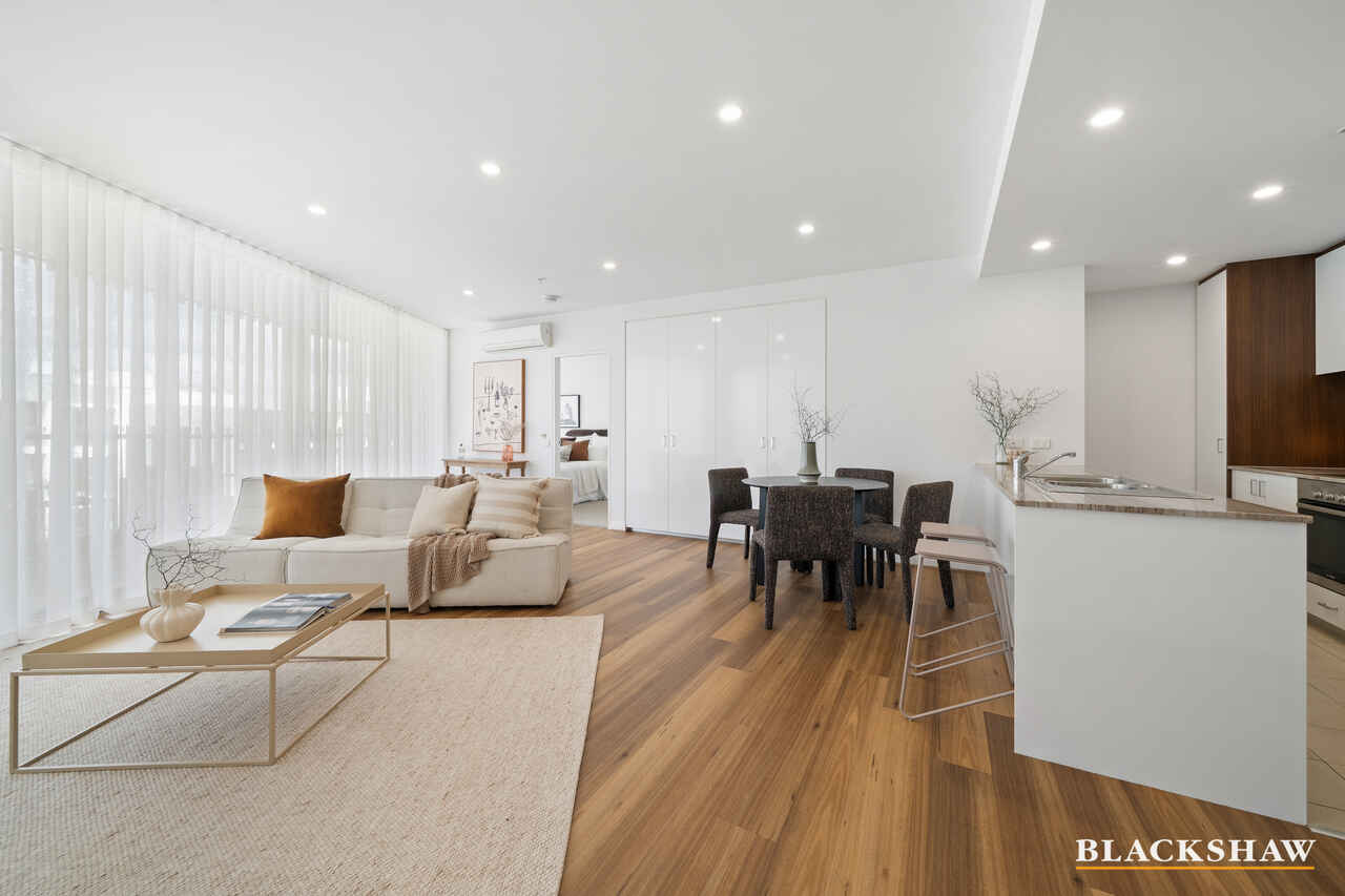 196/1 Mouat Street Lyneham