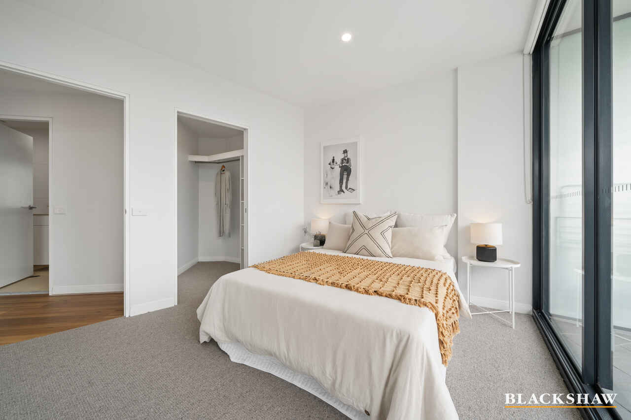 196/1 Mouat Street Lyneham