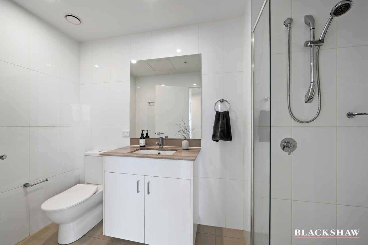 196/1 Mouat Street Lyneham