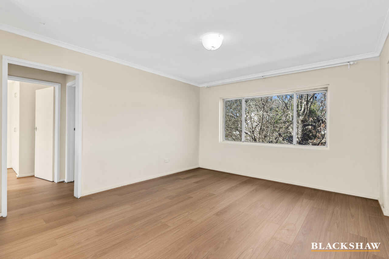 9/9 Wark Street Hughes