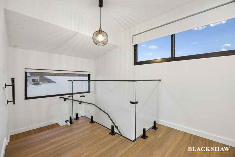 31 Maymuru Way Whitlam