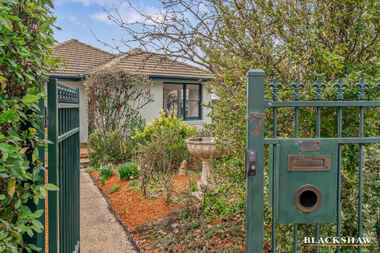 7 Tallara Parkway Narrabundah