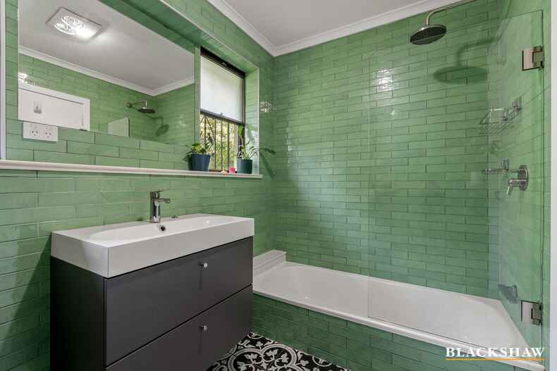 7 Tallara Parkway Narrabundah