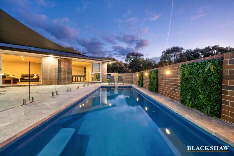 6 Hamilton Place Jerrabomberra
