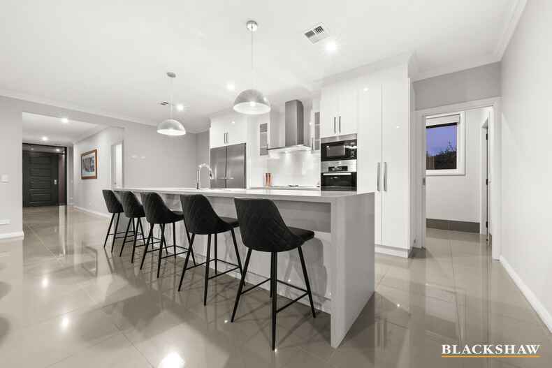6 Hamilton Place Jerrabomberra