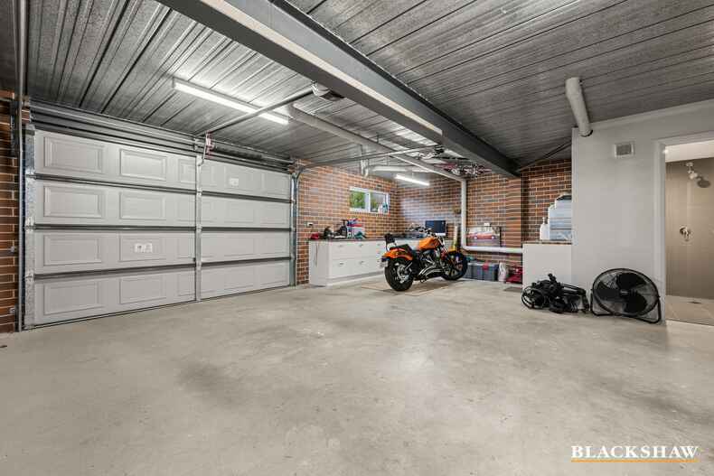 6 Hamilton Place Jerrabomberra