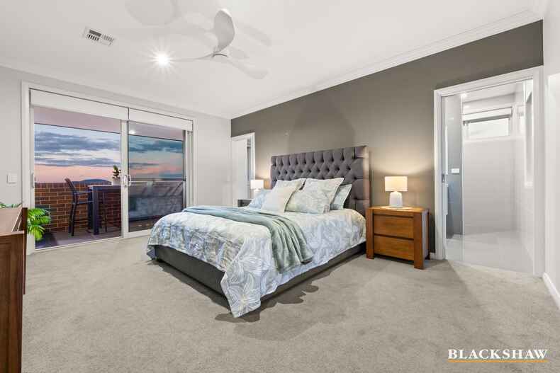 6 Hamilton Place Jerrabomberra