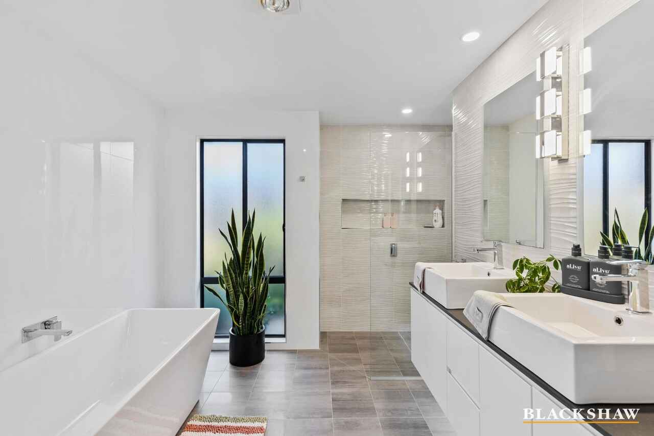 19 Currawong Crescent Malua Bay