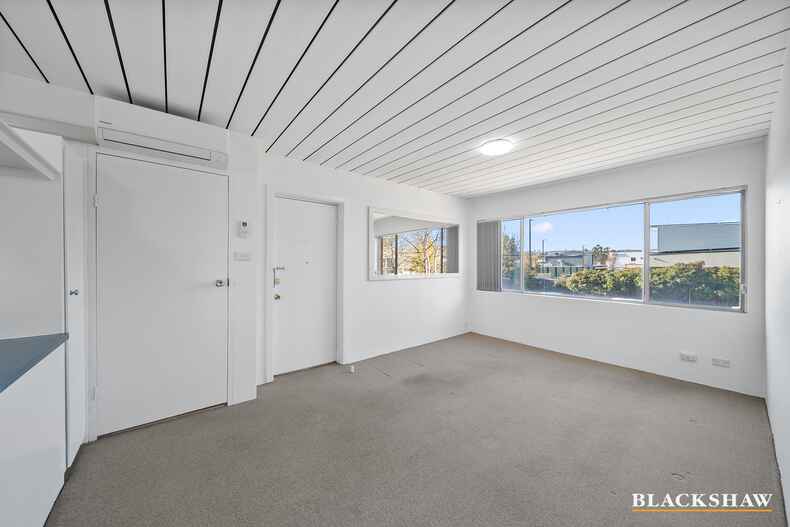 9/12 Morisset Street Queanbeyan