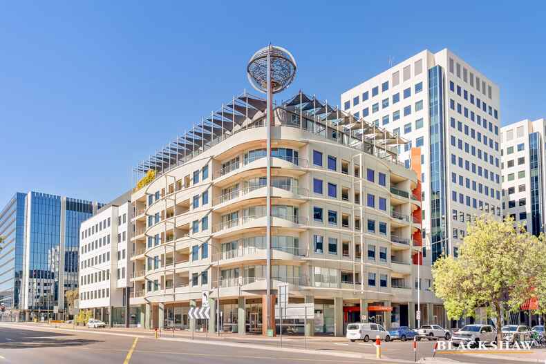 309/16 Moore Street City