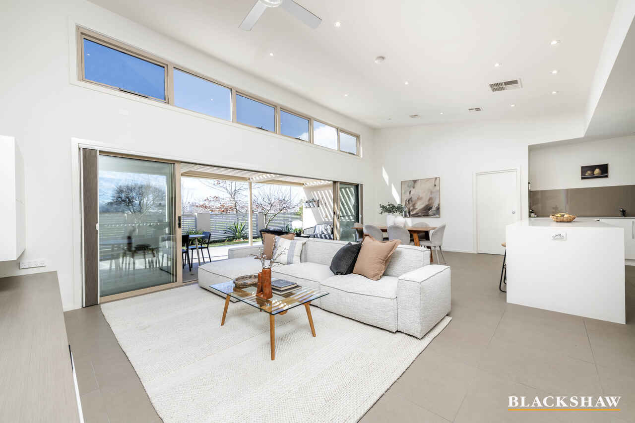 5 Tabbara Crescent Crace