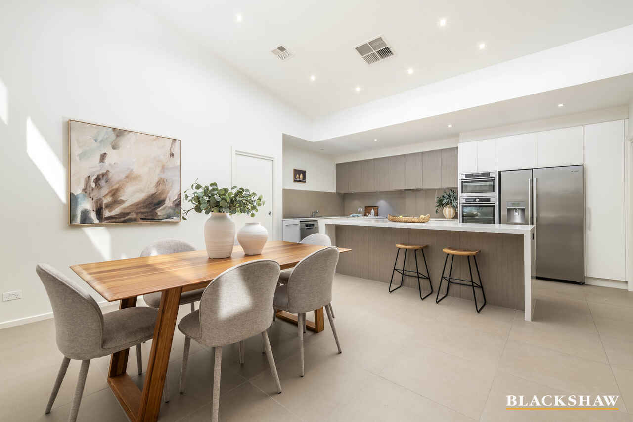 5 Tabbara Crescent Crace