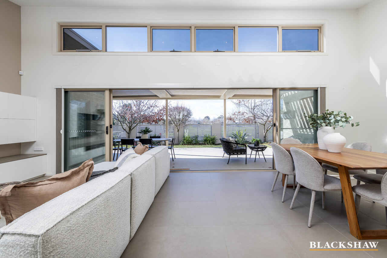 5 Tabbara Crescent Crace