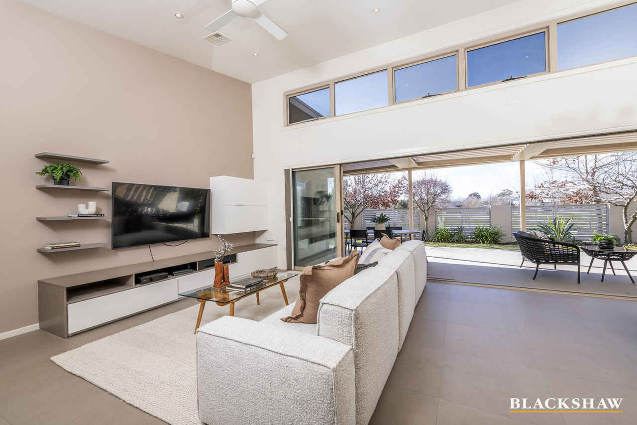5 Tabbara Crescent Crace