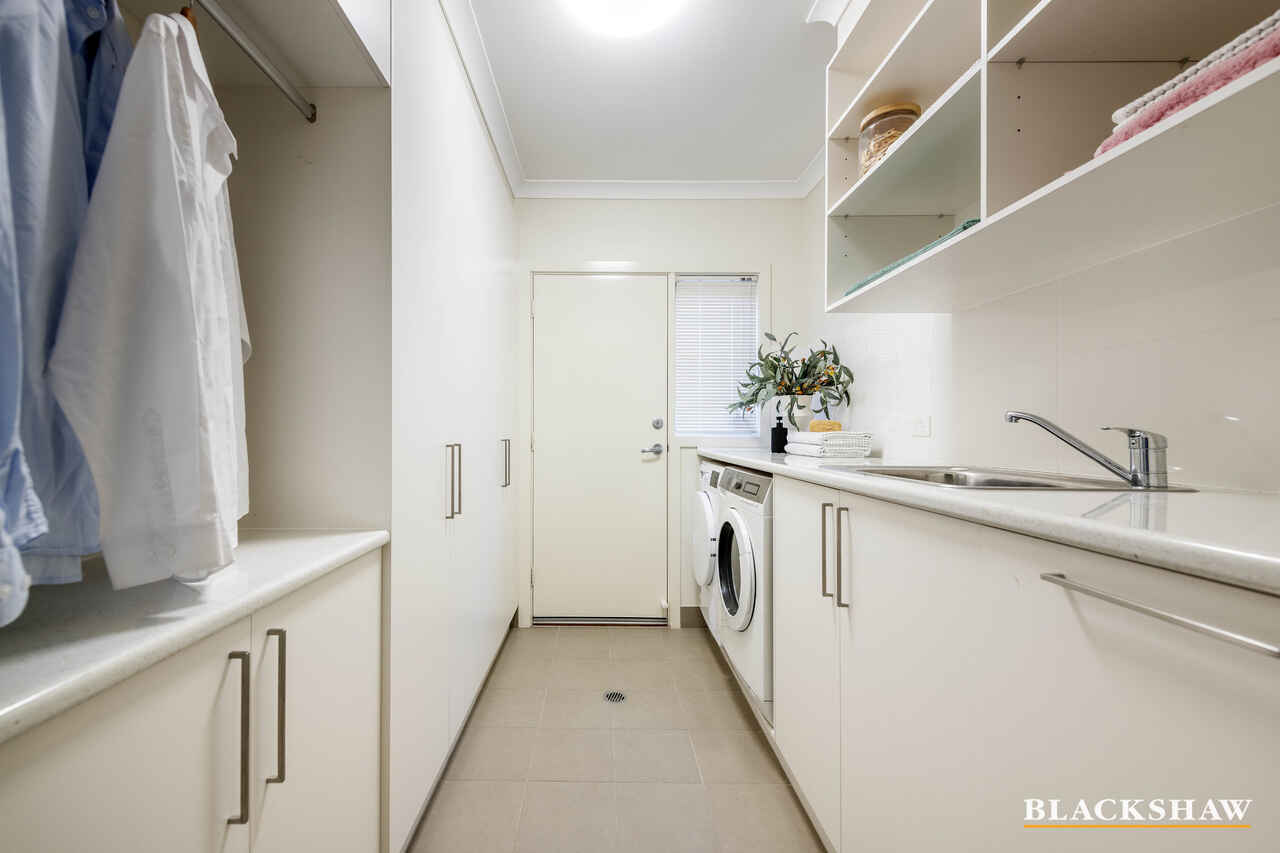 5 Tabbara Crescent Crace