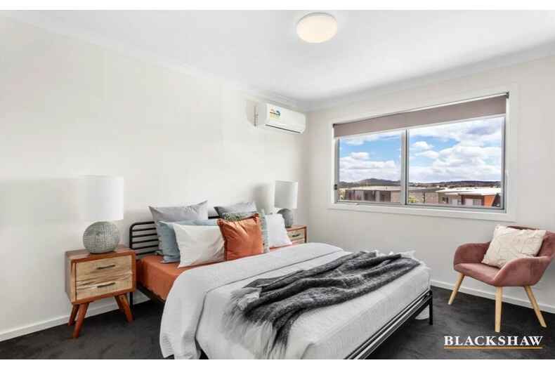 33/96 Arthur Blakeley Way Coombs