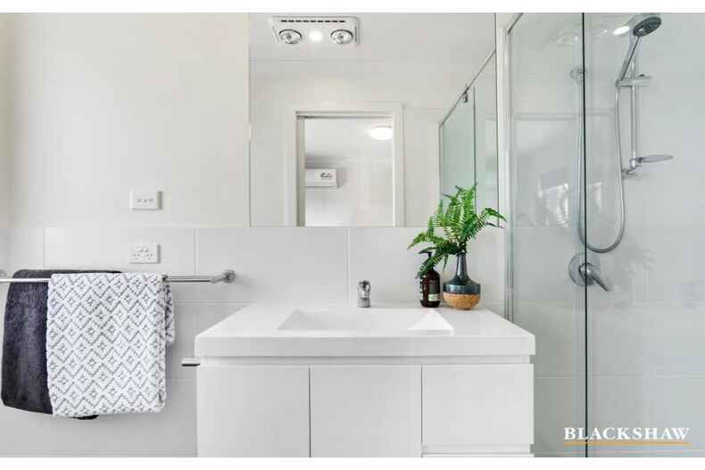 33/96 Arthur Blakeley Way Coombs