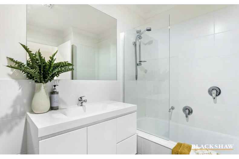 33/96 Arthur Blakeley Way Coombs