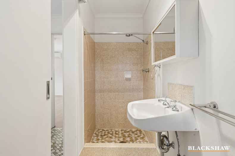 2/28 McInnes Street Weston 2/28 McInnes Street Weston
