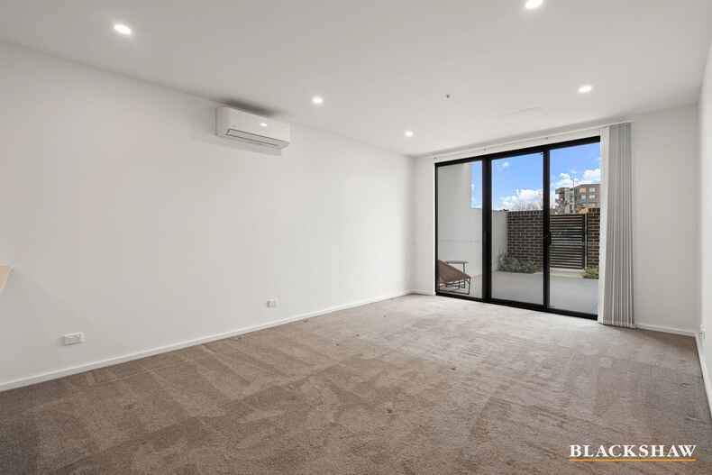 5/170 John Gorton Drive Coombs