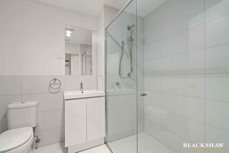 5/170 John Gorton Drive Coombs
