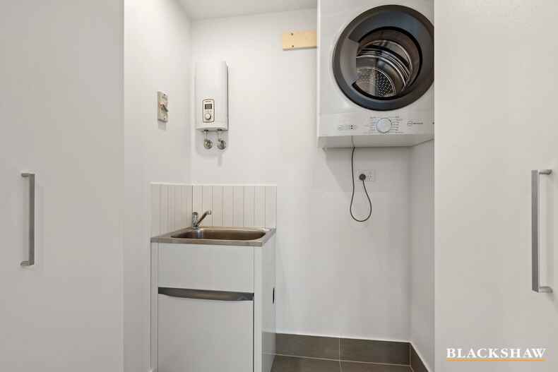 5/170 John Gorton Drive Coombs