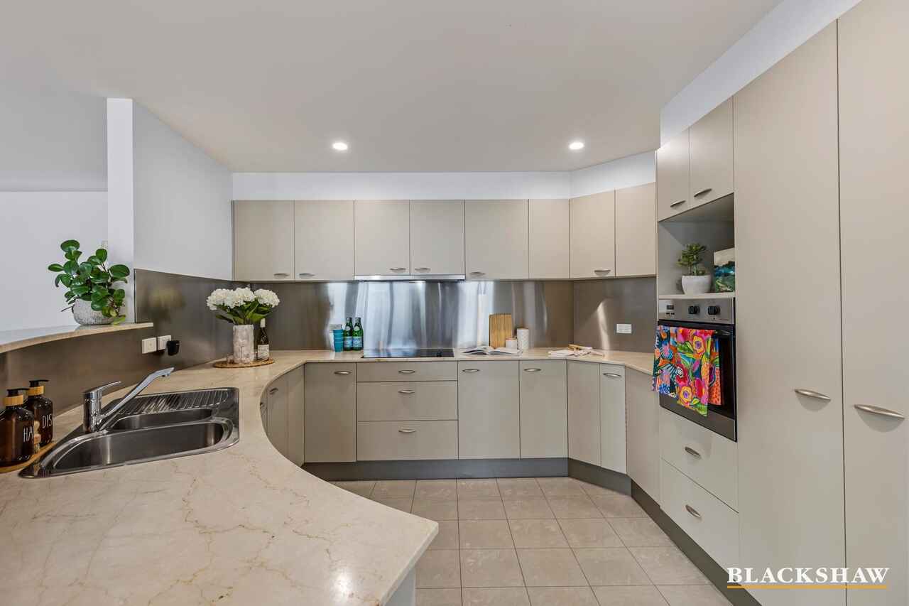 14/5 Crag Road Batehaven