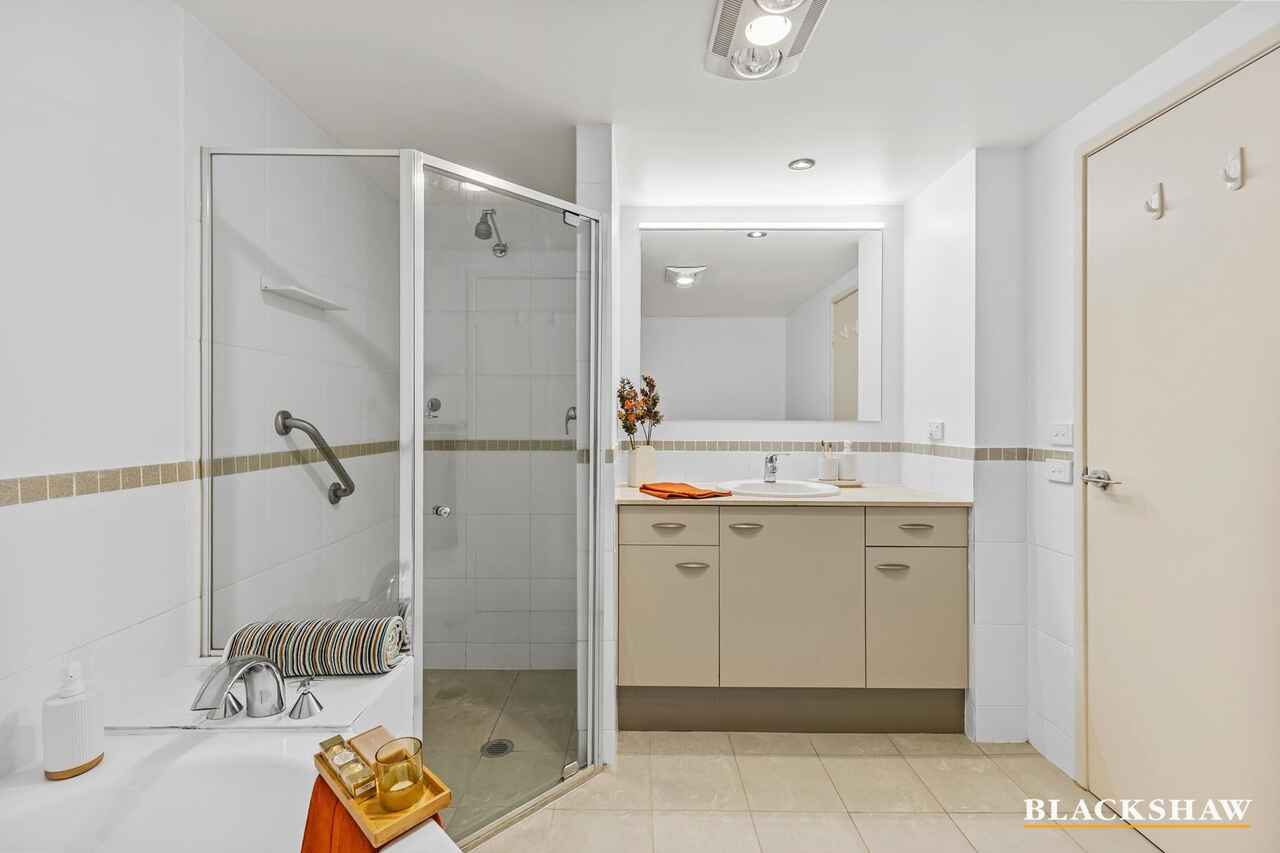 14/5 Crag Road Batehaven